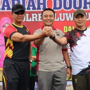 Meriahkan Hari Bhayangkara Ke-77, Polres Lutra Gelar Senam Bersama TNI Hingga Sajikan Berbagai Item Perlombaan