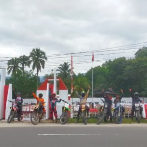 LABRAC Masamba Lakukan Trabas Merdeka dan Bakti Sosial di Makam Pahlawan Lutra