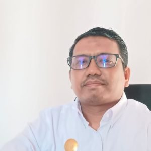 Bertaburan Alat Peraga Kampanye di Pepohonan Pinggir Jalan Poros, Ketua Bawaslu Luwu Utara Sebut Itu Tanggung Jawab Pemda