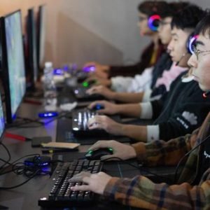 Game Online dengan Sistem Crafting yang Kompleks