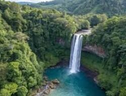 Rekomendasi Destinasi Wisata Air Terjun Paling Eksotis Di Seluruh Wilayah Indonesia Timur
