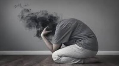 Strategi Menghadapi Tekanan Sosial Untuk Selalu Tampil Mewah Dengan Menerapkan Prinsip Hidup Apa Adanya